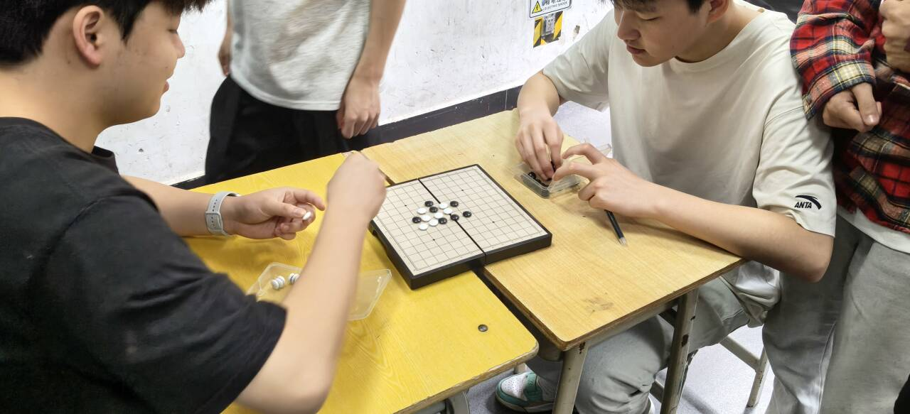 黑白对弈,棋乐无穷—航空工程系五子棋比赛圆满落幕